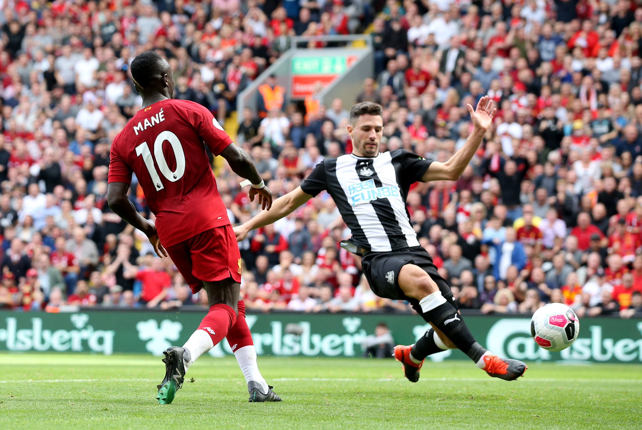 被球迷刷屏 被球迷刷屏